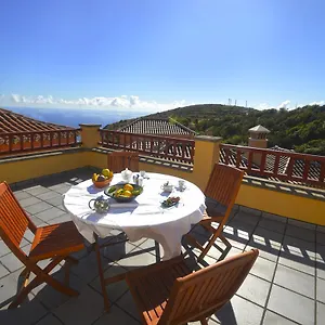 https://emiliana.in-canary-islands.com