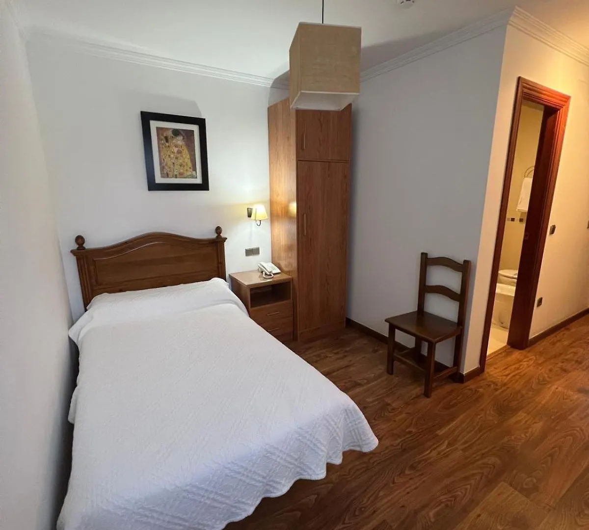 Hotel Restaurante Dama De Baza 3*,  Spain