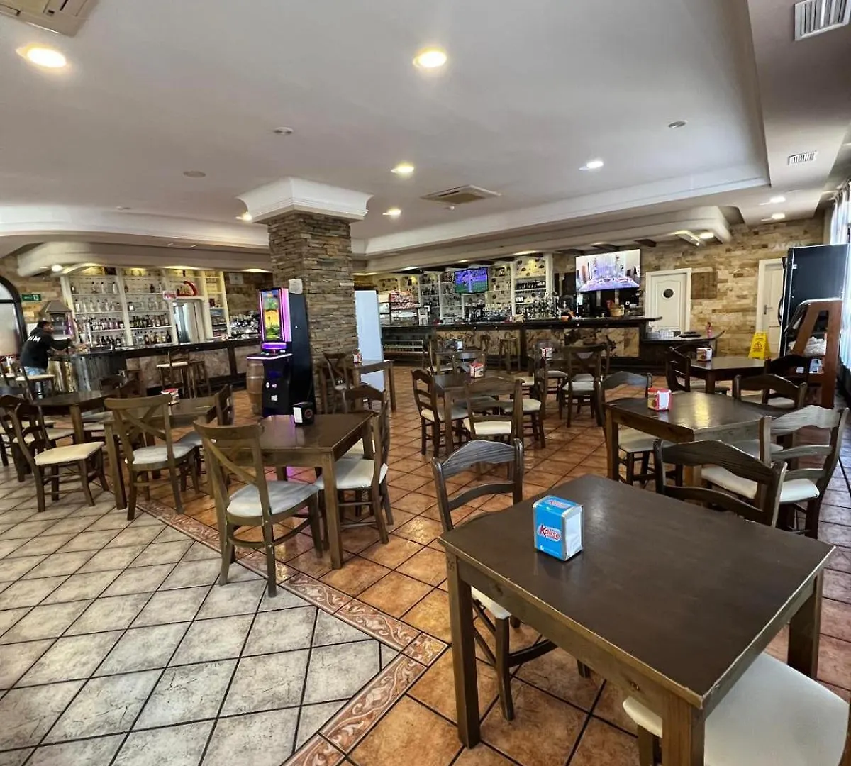 Hotel Restaurante Dama De Baza